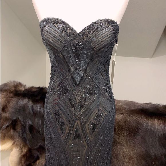 Custom Gorgeous Strapless Matte Sequins & Beads Fishtail Gown - Picture 4 of 16